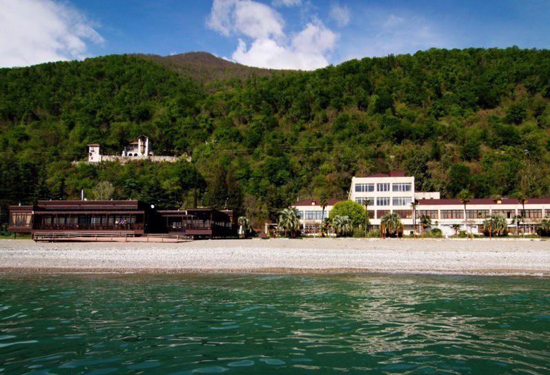 Hotel Continent Гагра Екстериор снимка